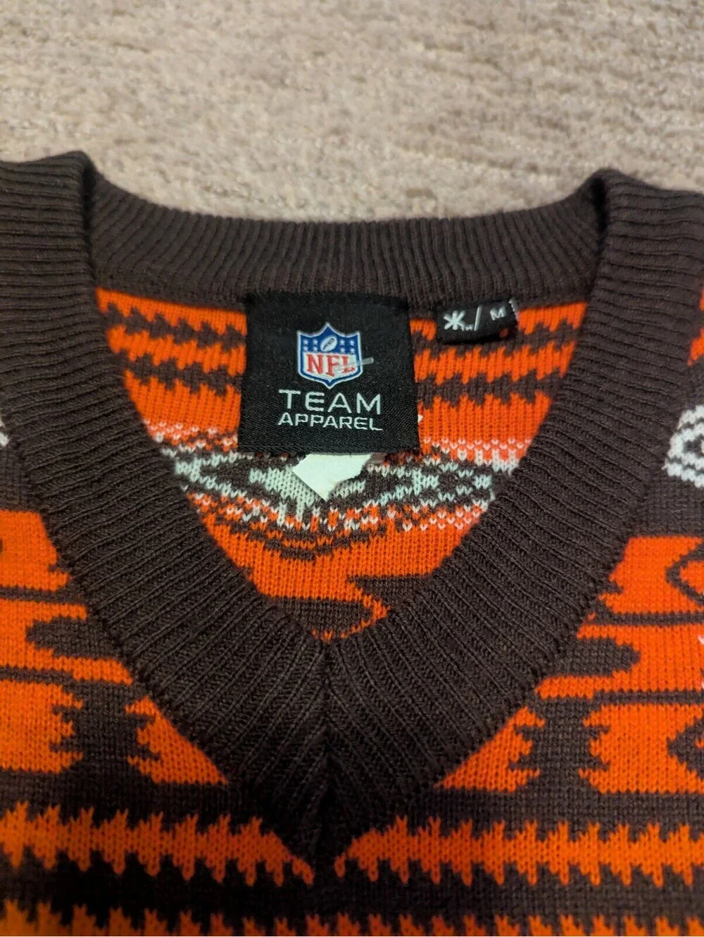 Cleveland Browns Aztec Ugly Sweater Vest Knit Christmas Mens Medium NFL Dog LB